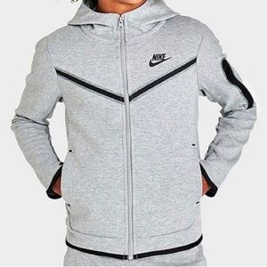 NWT Nike tech fleece full zip hoodie Big Kid Gray Sz. Large